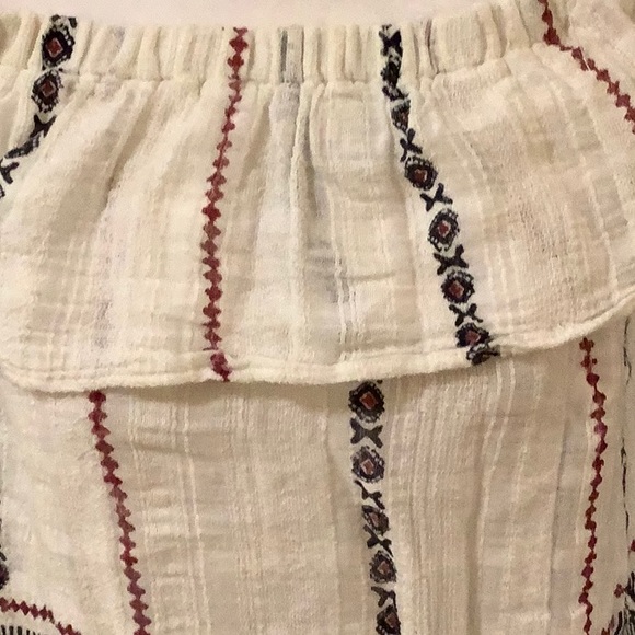 Woman’s peasant blouse - Picture 2 of 6